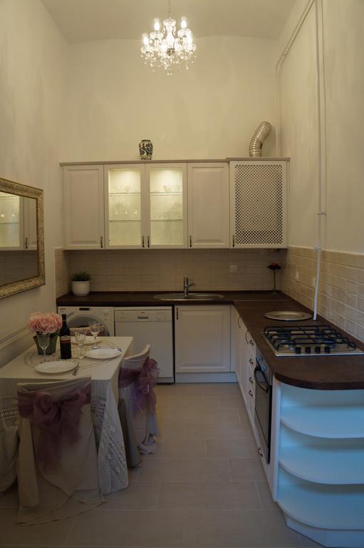 Julia'S Home Budapest Bagian luar foto