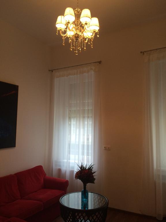 Julia'S Home Budapest Bagian luar foto